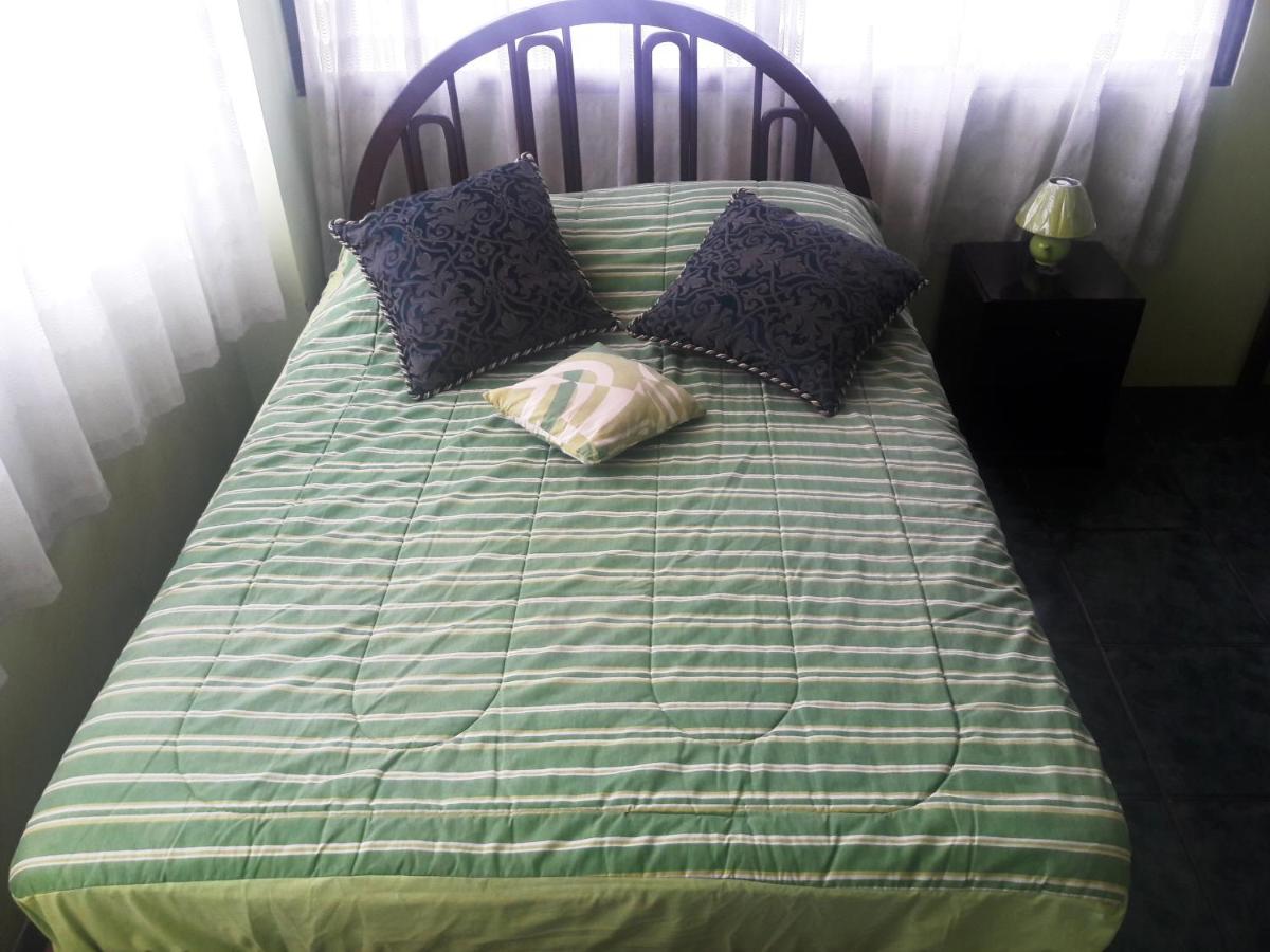 Hostal Haziel - Housity