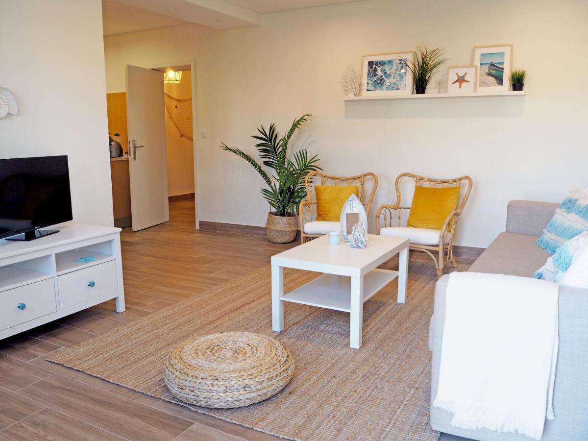 Pé N'Areia - Beach Apartment with Terrace - Housity