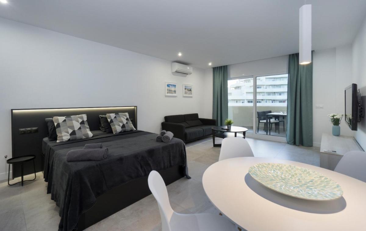 Benalbeach - Housity