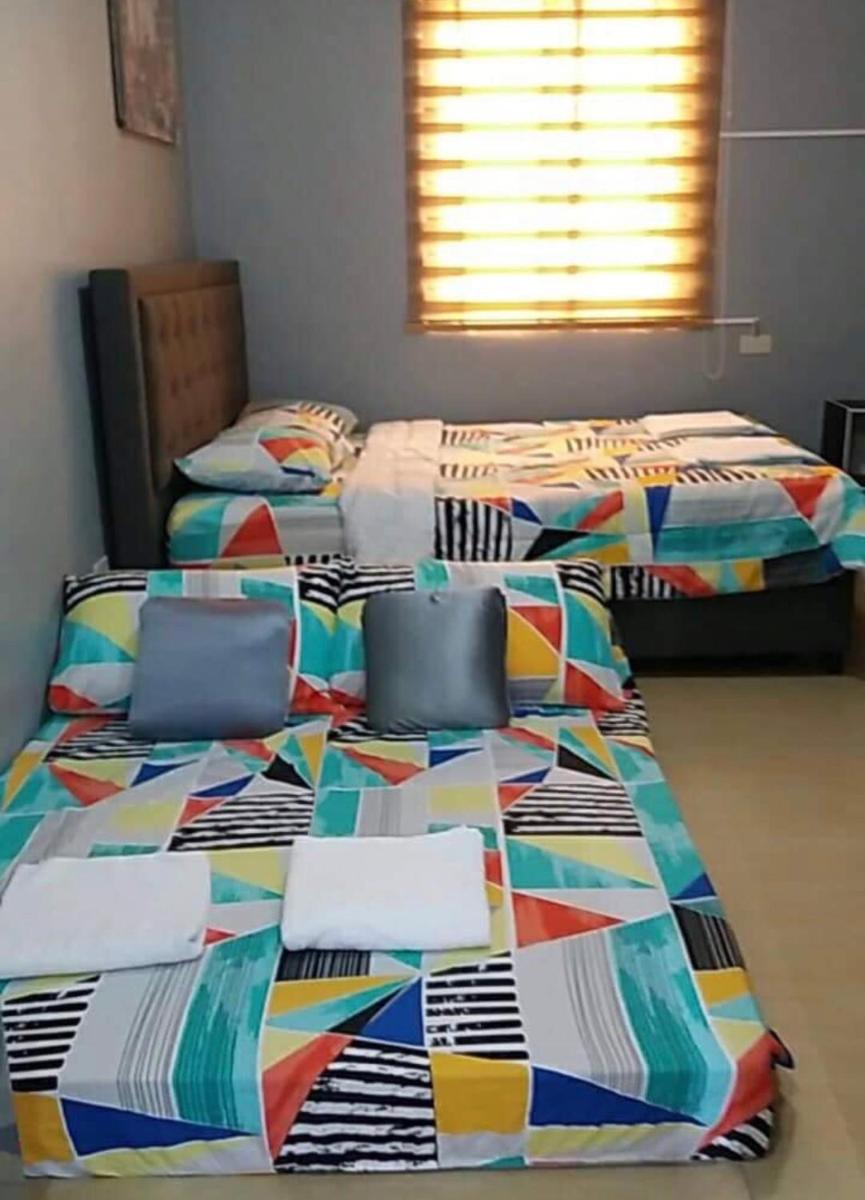 Lucena Meg's Studio Apmnt VIP rm-Near SM-Wifi - Housity
