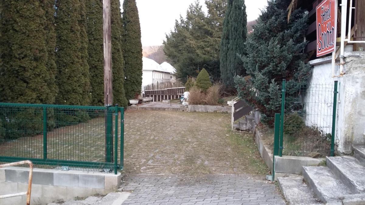 Garni Hotel Sonata - Housity