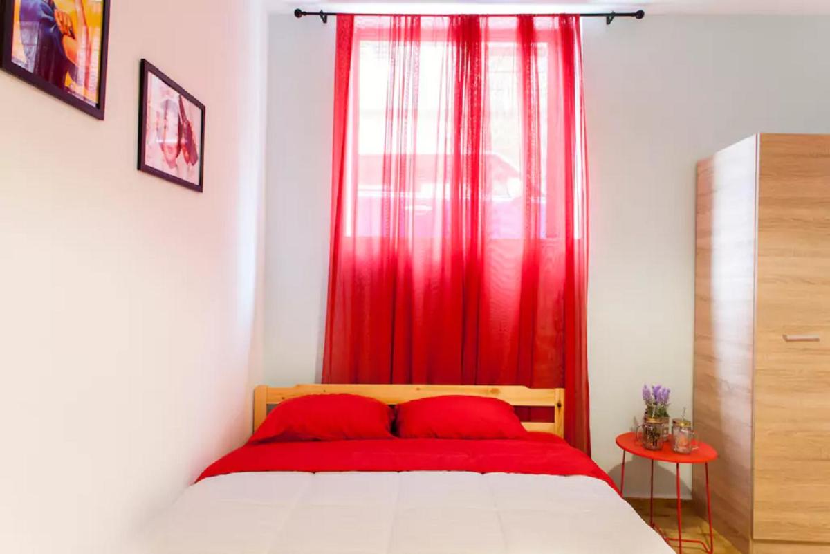 Studio for Couples near Downtown - Housity