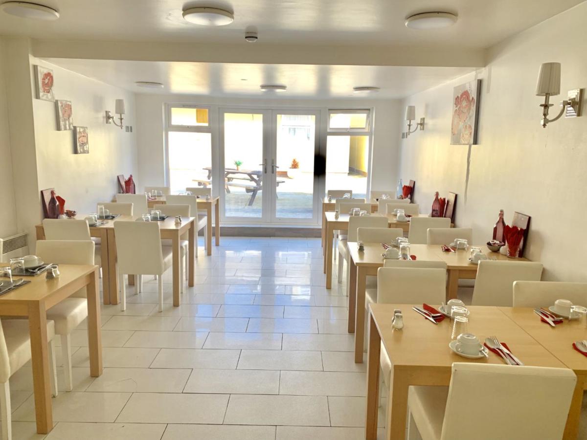 Britannia Inn Hotel - Housity