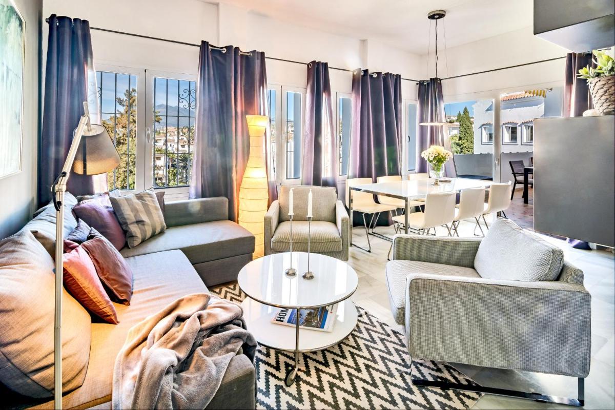 Suitetrails - RG - Elegant 2 Bedroom Apartment in Puerto B