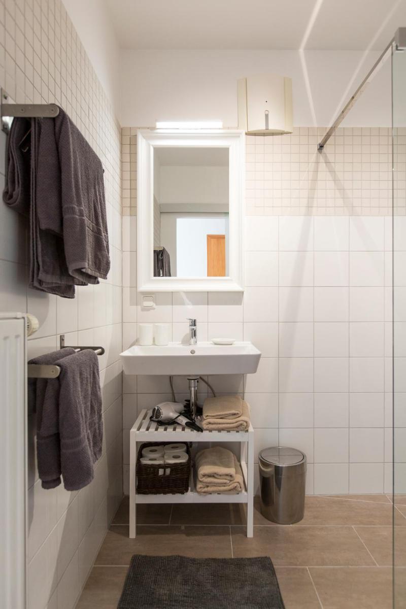 Studio am Hügel - Housity