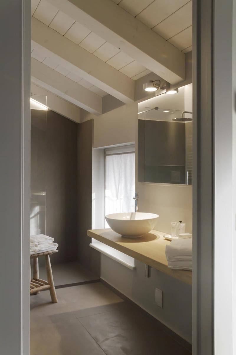 TiAMo Modern Design Guest House - Housity