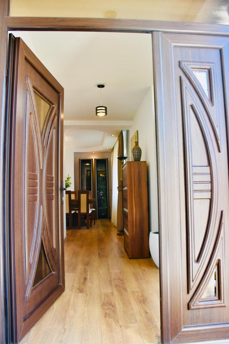 Frenchie’s House - Housity