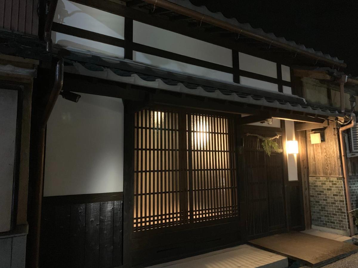 近江の町家 門 - Housity