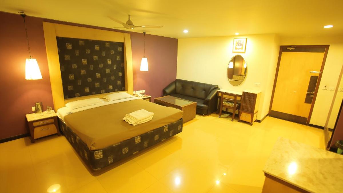 Hotel Vijayetha - Housity