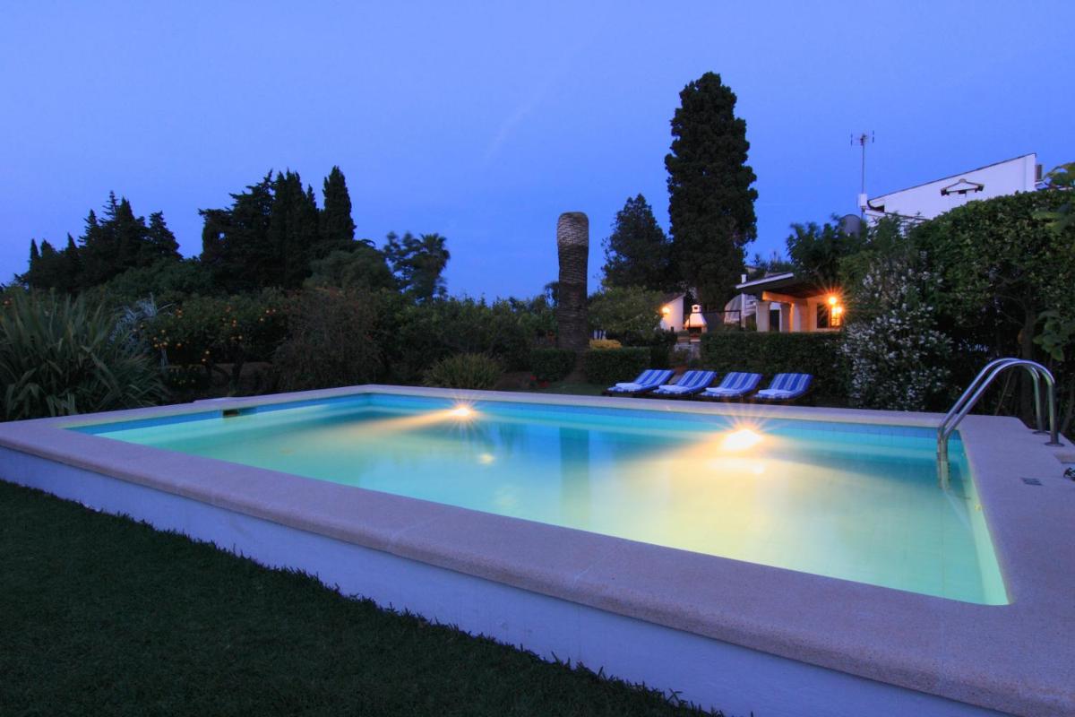 Roig Miquel house just 10m driving from Pollensa - Housity
