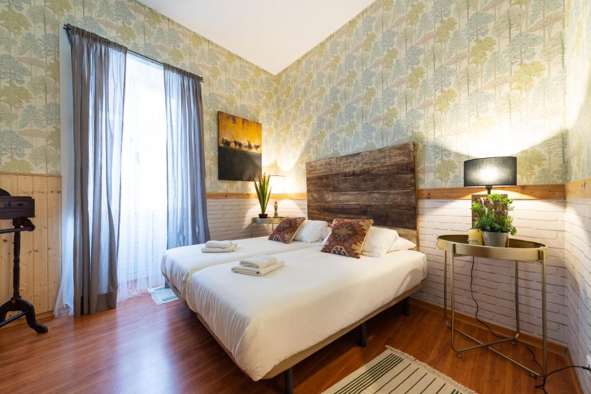 Apartamentos Vegueta - Housity