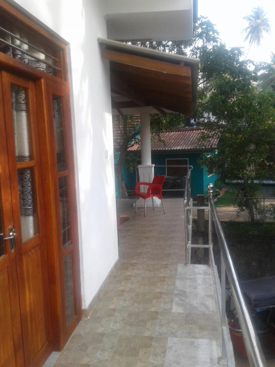 Rivi Sanda Villa & Apartment Hikkaduwa - Housity