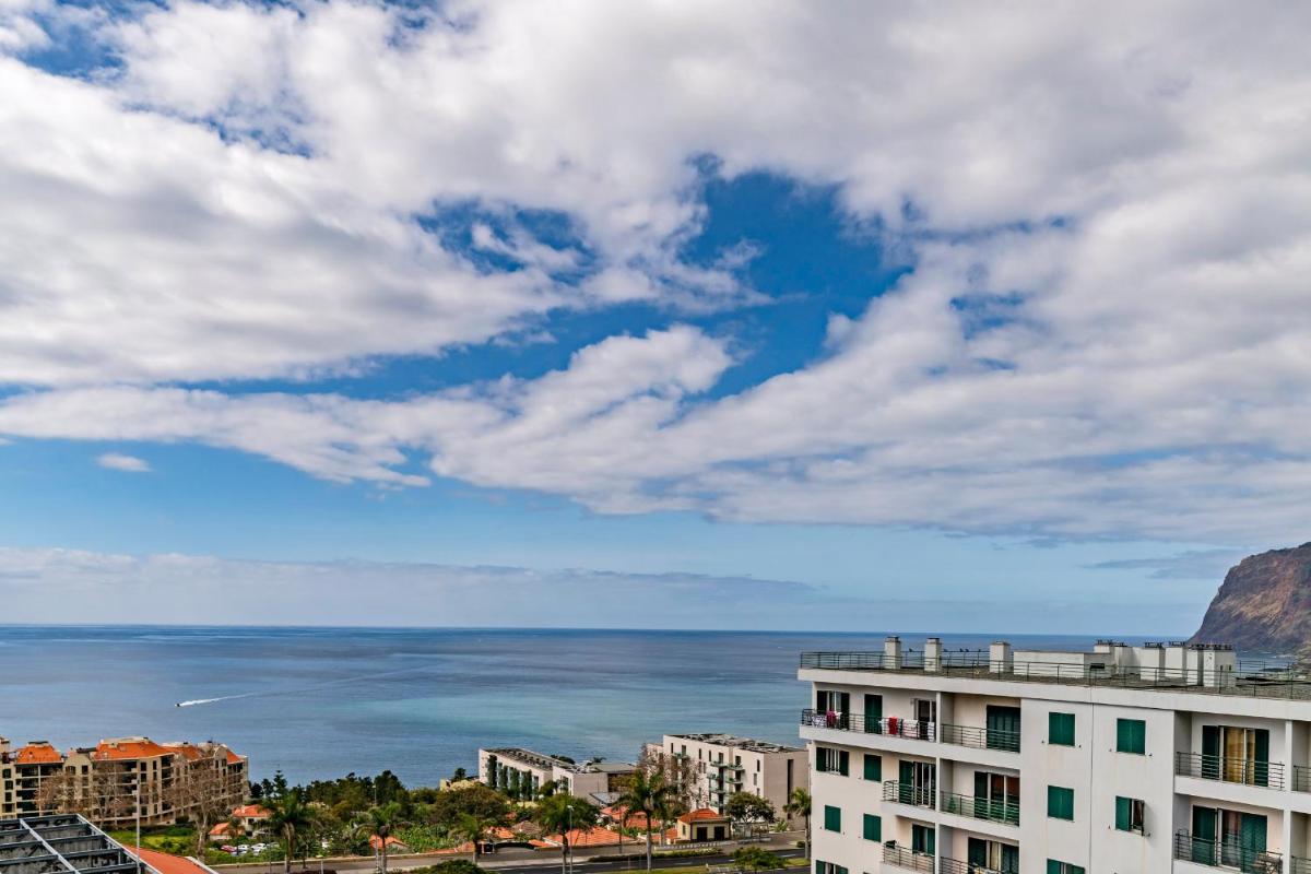 Ajuda III by An Island Apart - Housity