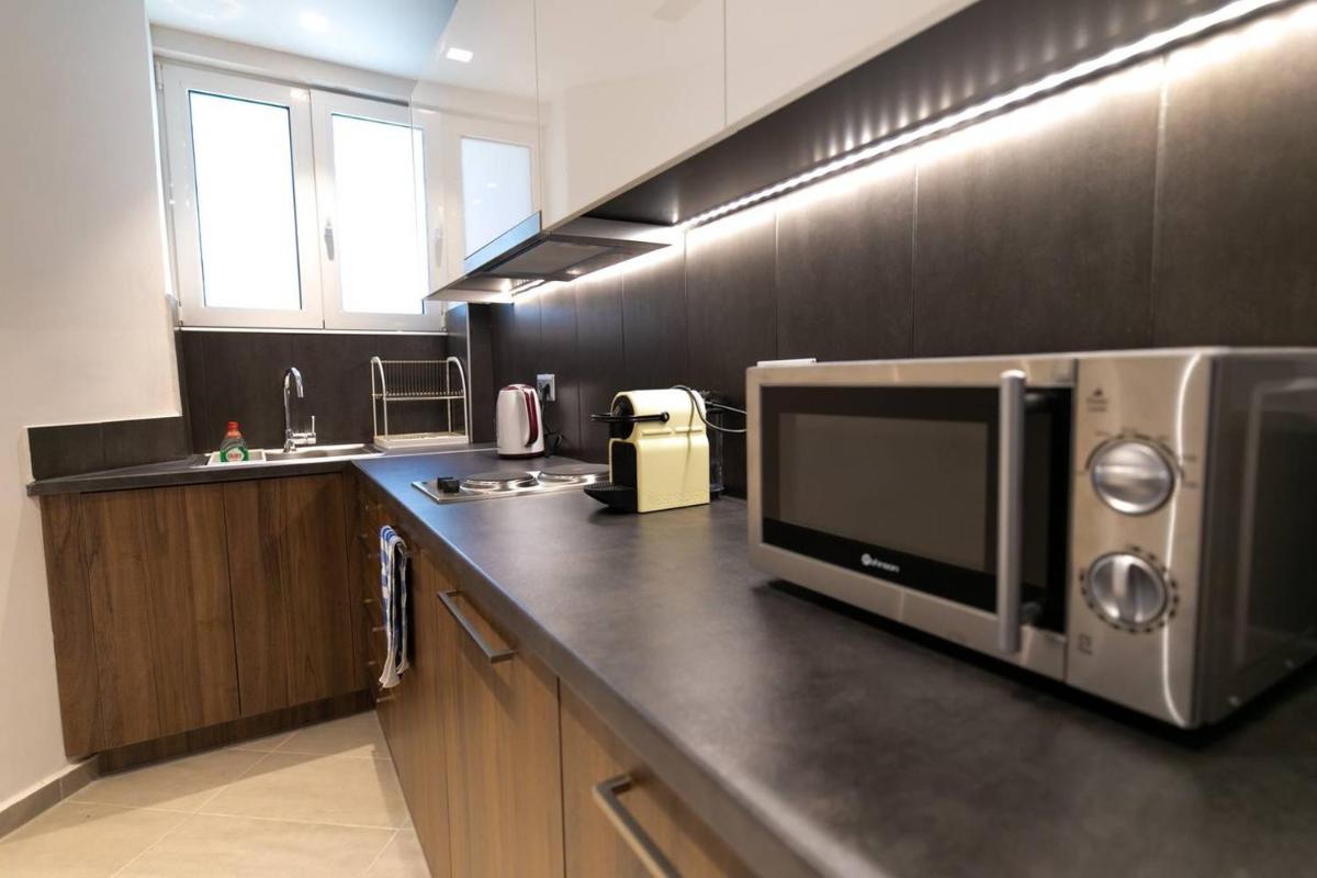 TONI'S Gryffindor 1 BD Apartment, Harry Potter! - Housity