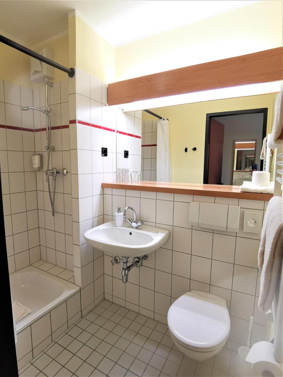 Acron-Hotel Quedlinburg - Housity