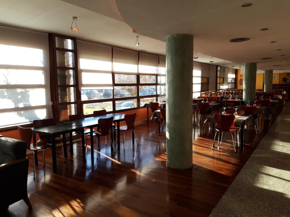 Hotel Puigcerdà - Housity