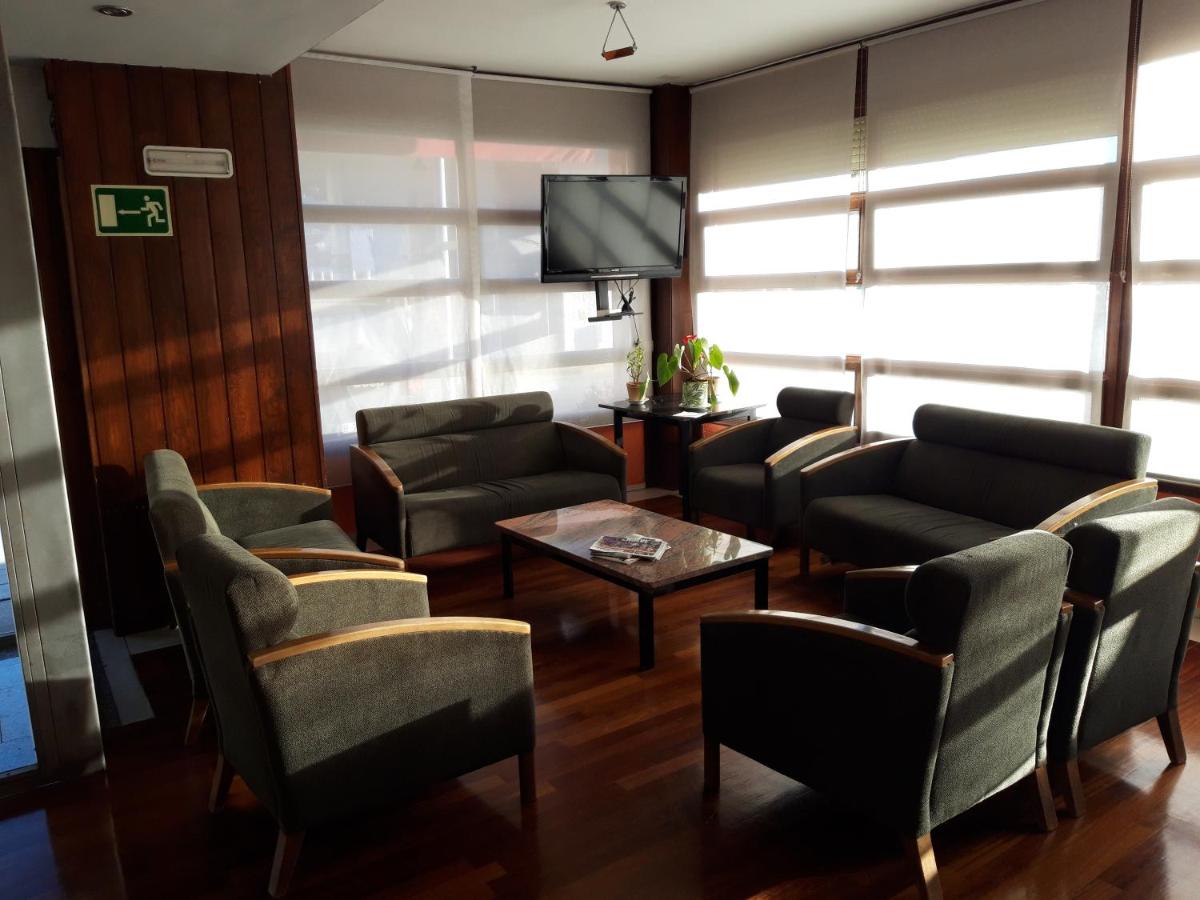 Hotel Puigcerdà - Housity