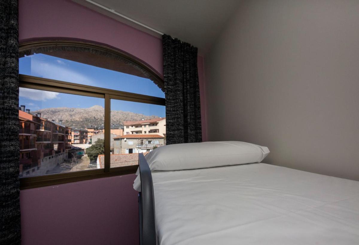 Hostel La Pedriza - Housity