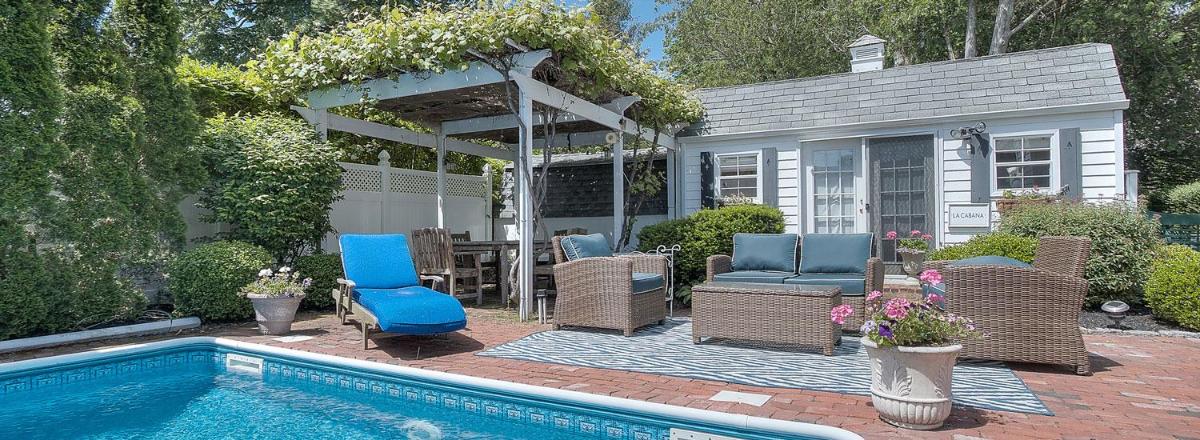 Harbor Knoll Bed and Breakfast - Housity