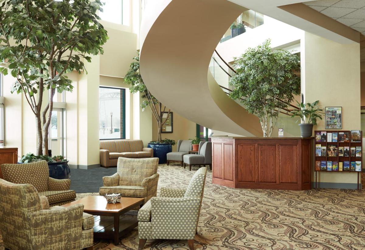 Grand Harbor Resort - Housity