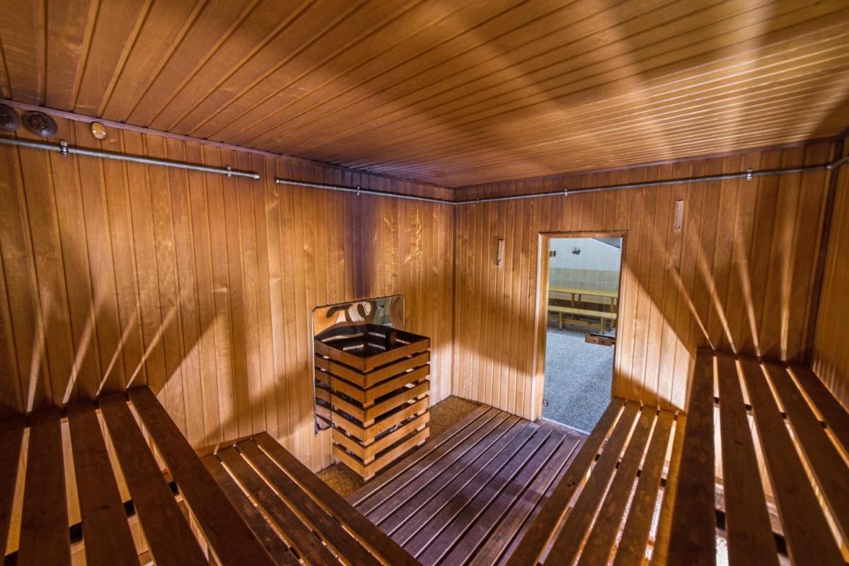 Hotel K-Vizit Toksovo - Housity