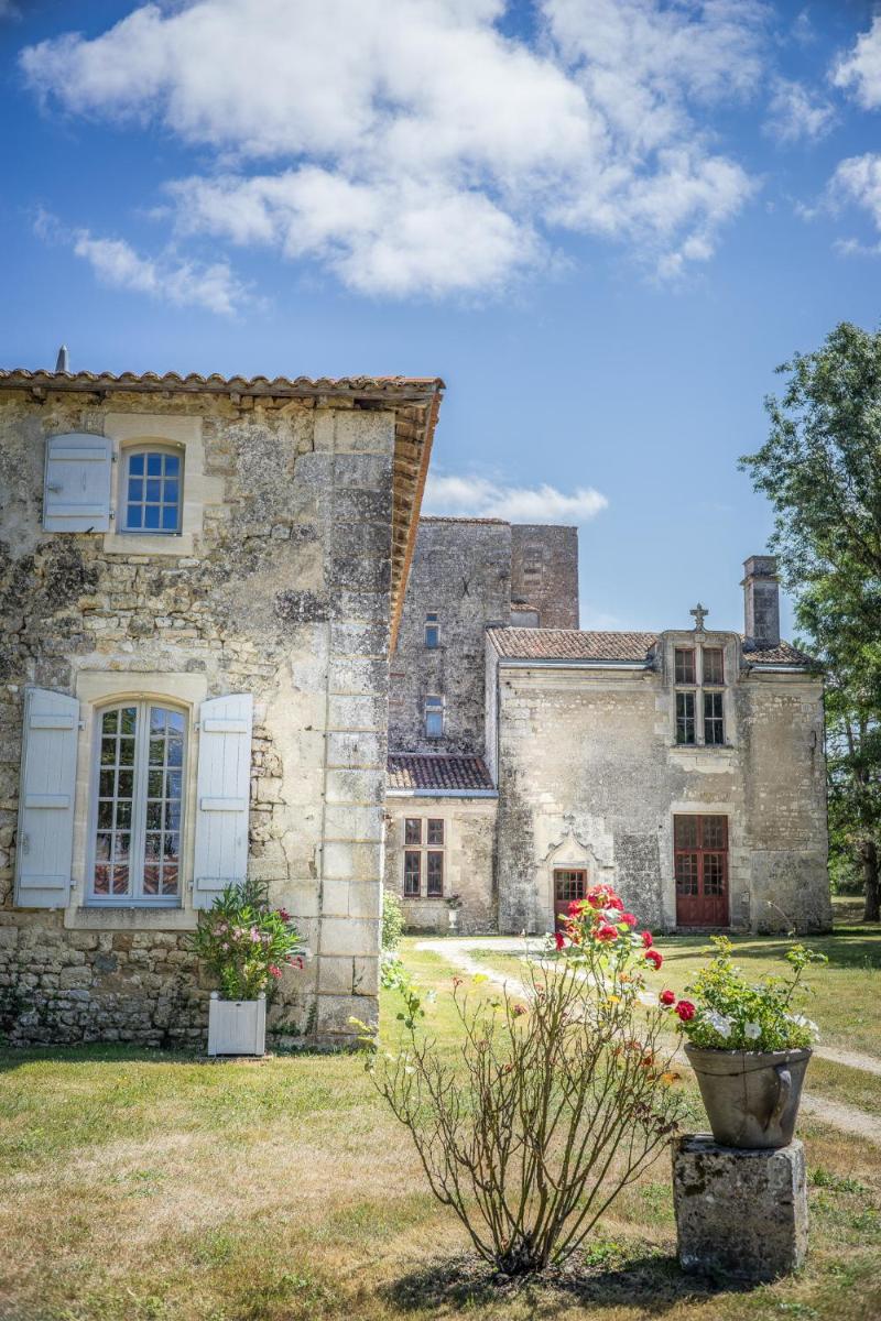 Suitetrails - Chateau De Champdolent