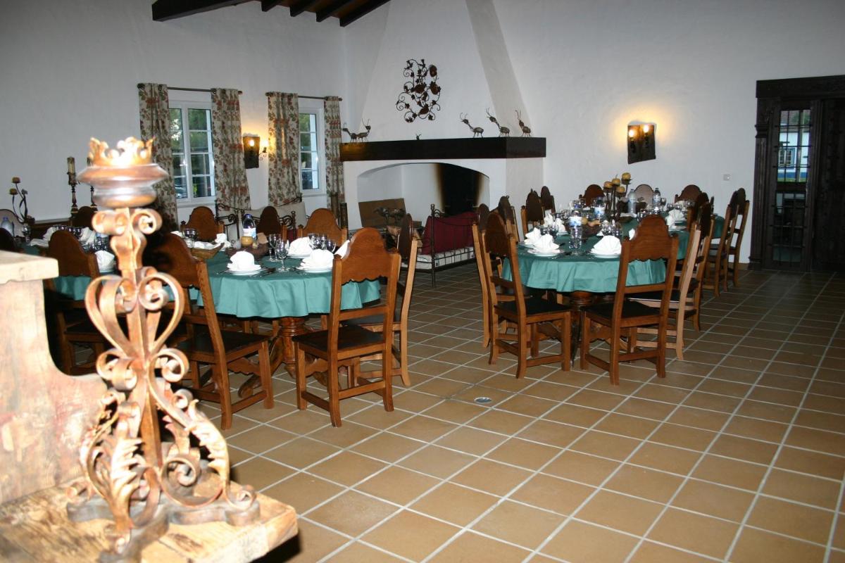 Monte das Faias Cork Farm Hotel - Housity