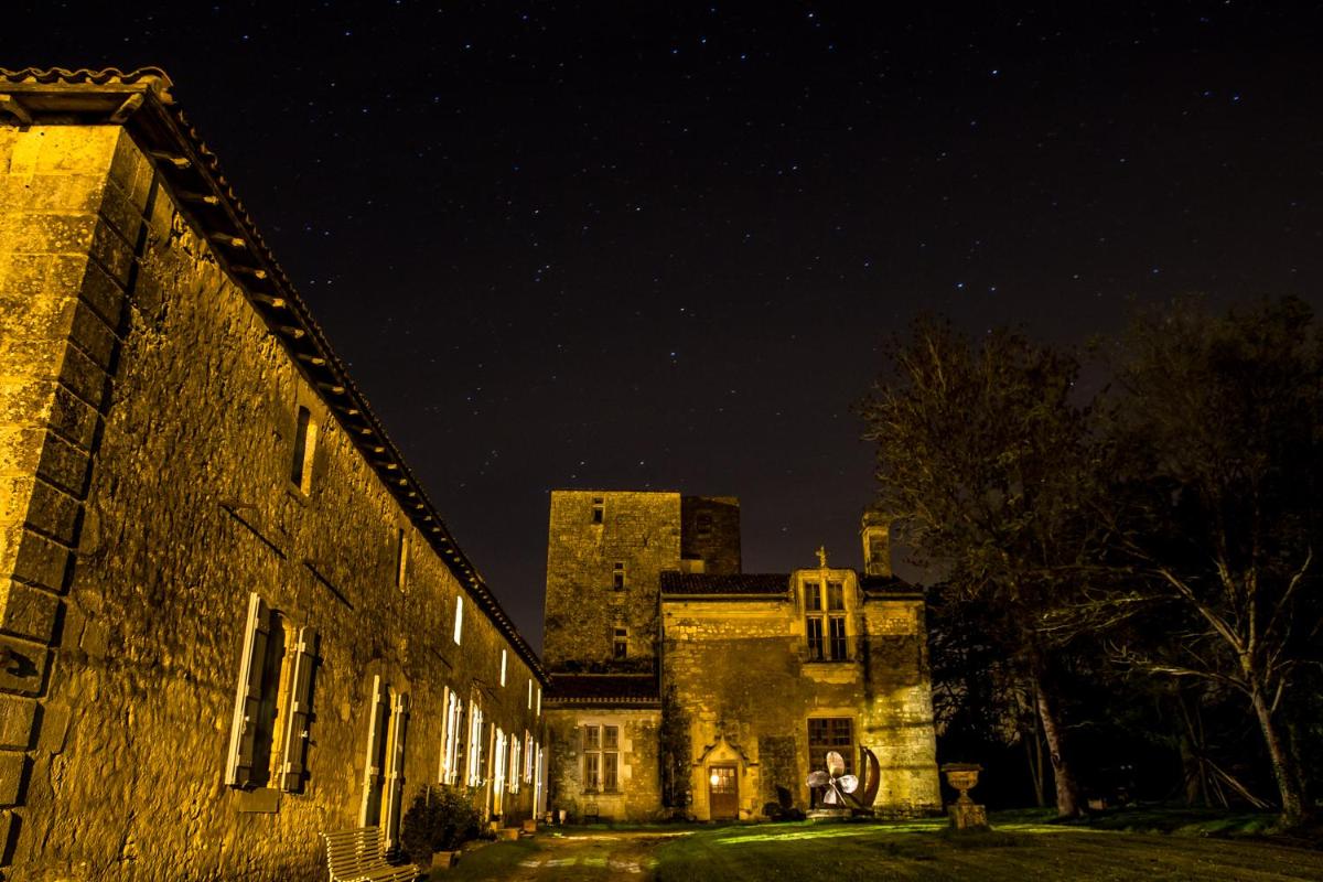 Chateau De Champdolent - Housity