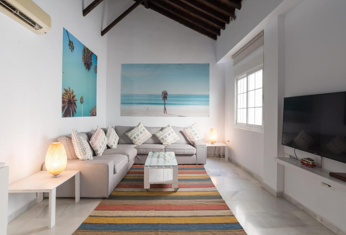 ML3C-Marble Penthouse-Prime location-High Ceilings - Housity