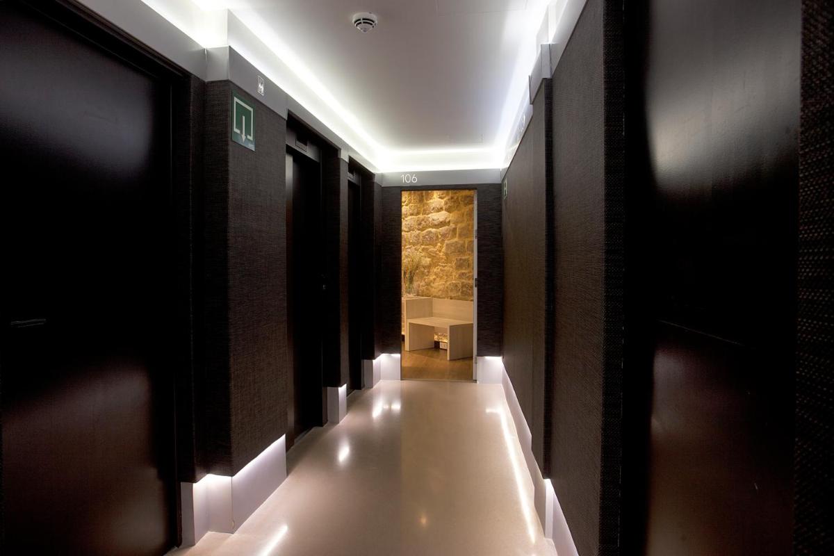 Imagen de la galería de Hotel Pompaelo Plaza del Ayuntamiento & Spa, en Pamplona
