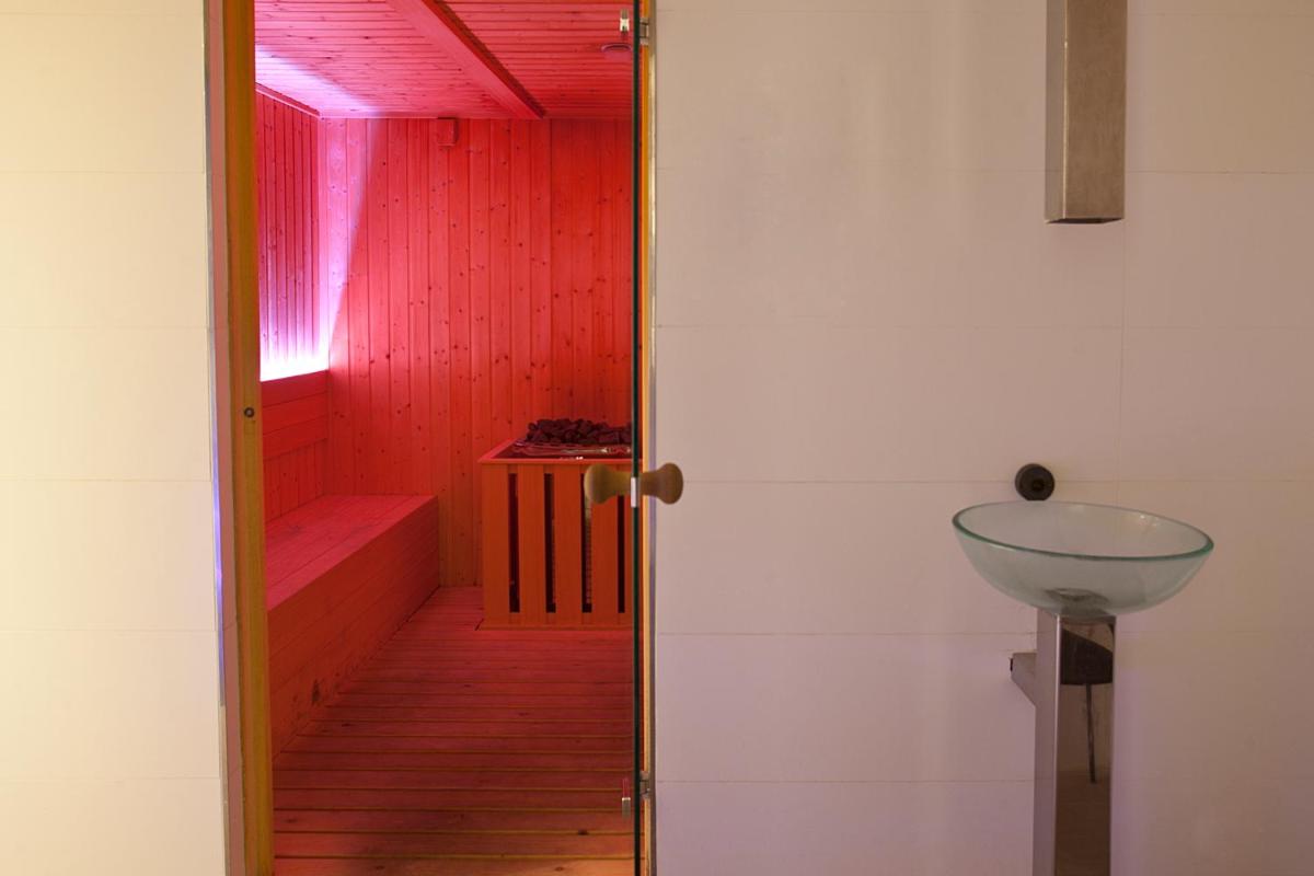 Imagen de la galería de Hotel Pompaelo Plaza del Ayuntamiento & Spa, en Pamplona