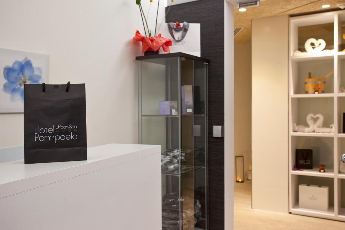 Imagen de la galería de Hotel Pompaelo Plaza del Ayuntamiento & Spa, en Pamplona