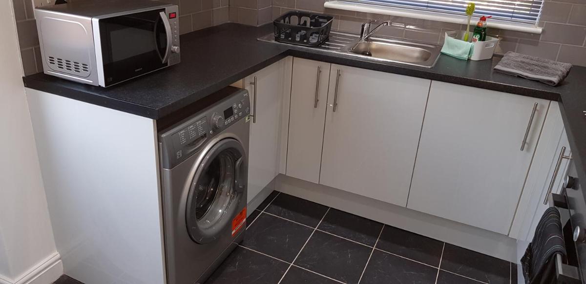 Maplewell House - Housity