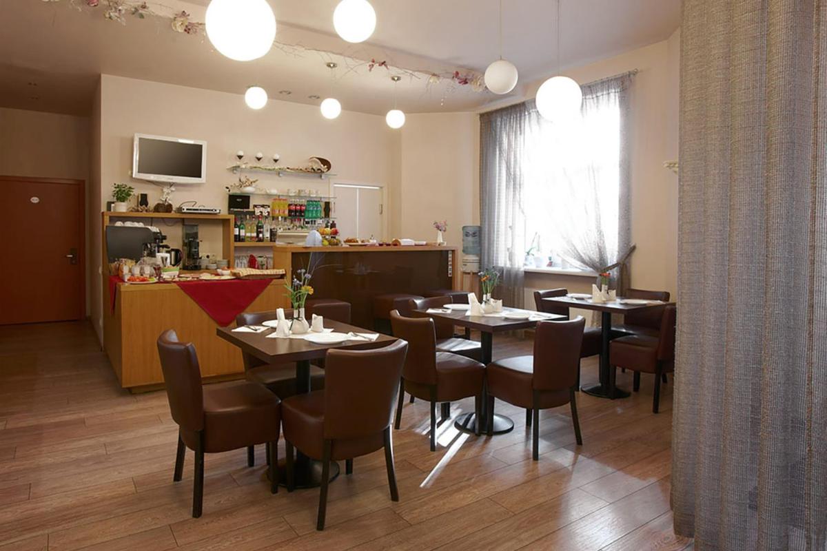 Hotel Edvards - Housity
