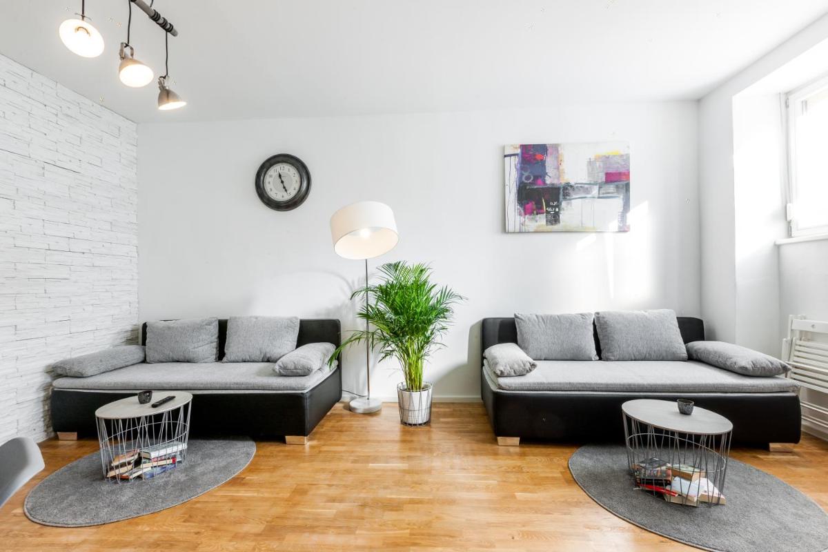DR APARTMENTS - Housity