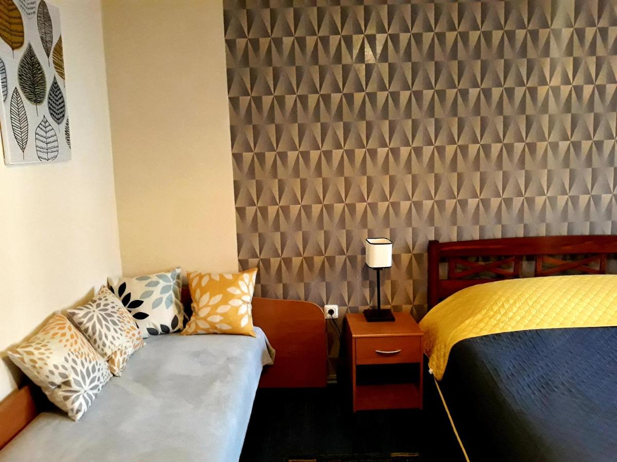 Town Center Studio Apartment - Housity