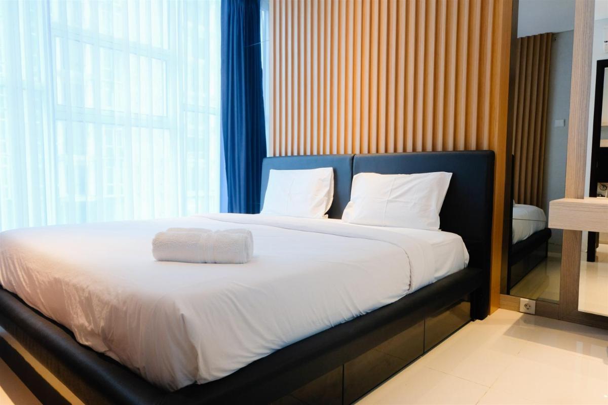 Chic 1BR Brooklyn Alam Sutera Apartment near IKEA By Travelio - Hizvo