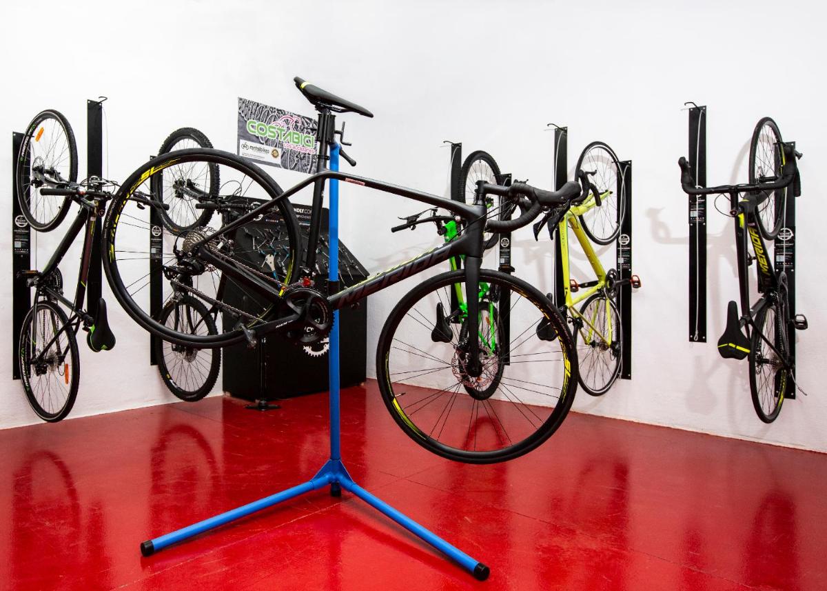 Montar en bicicleta en Hotel 525 o alrededores