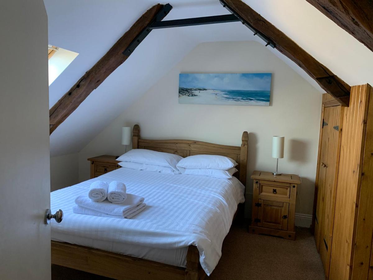 Church View / The Craster Arms in Beadnell - Housity