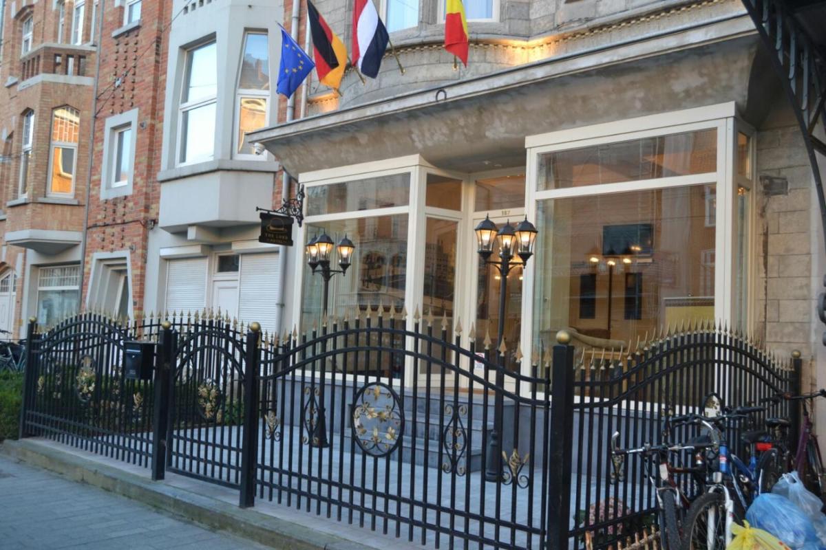 Hotel The Lord - Housity