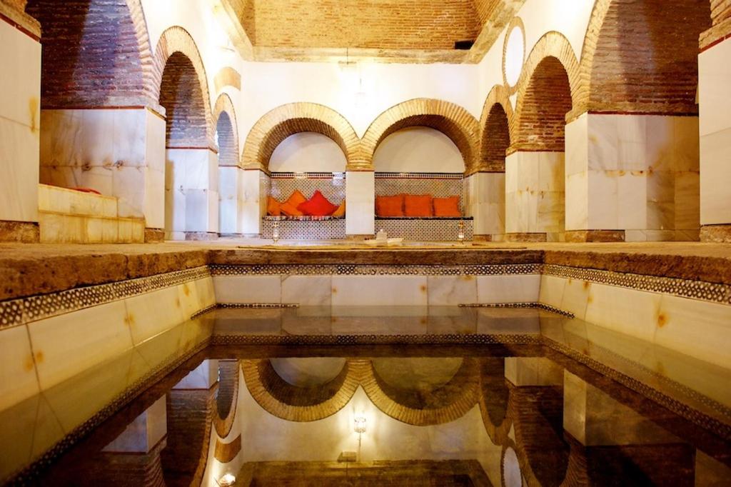 Hotel Balneario De Sierra Alhamilla - Housity