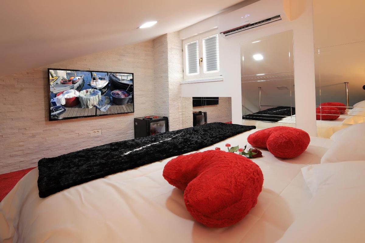 RedRose Piran - Housity