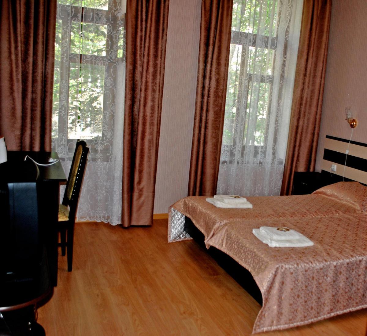 Elegia Hotel - Housity