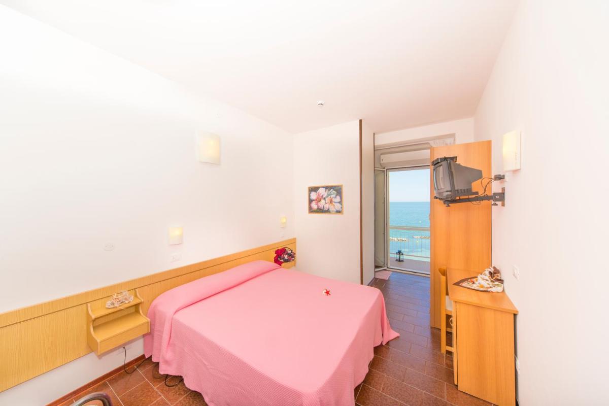 Hotel Adler - Housity