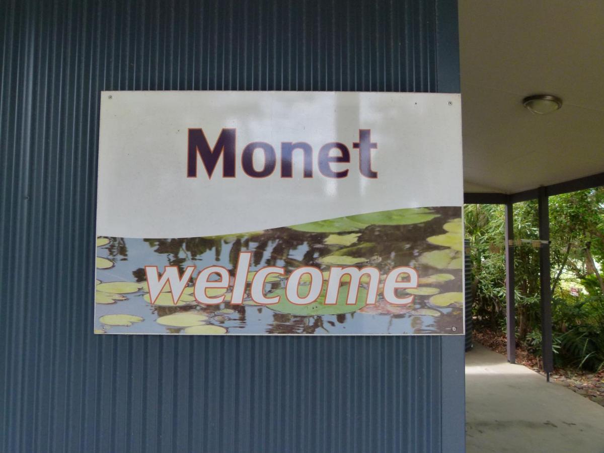 Lake Russell Lakeside Retreat - Housity