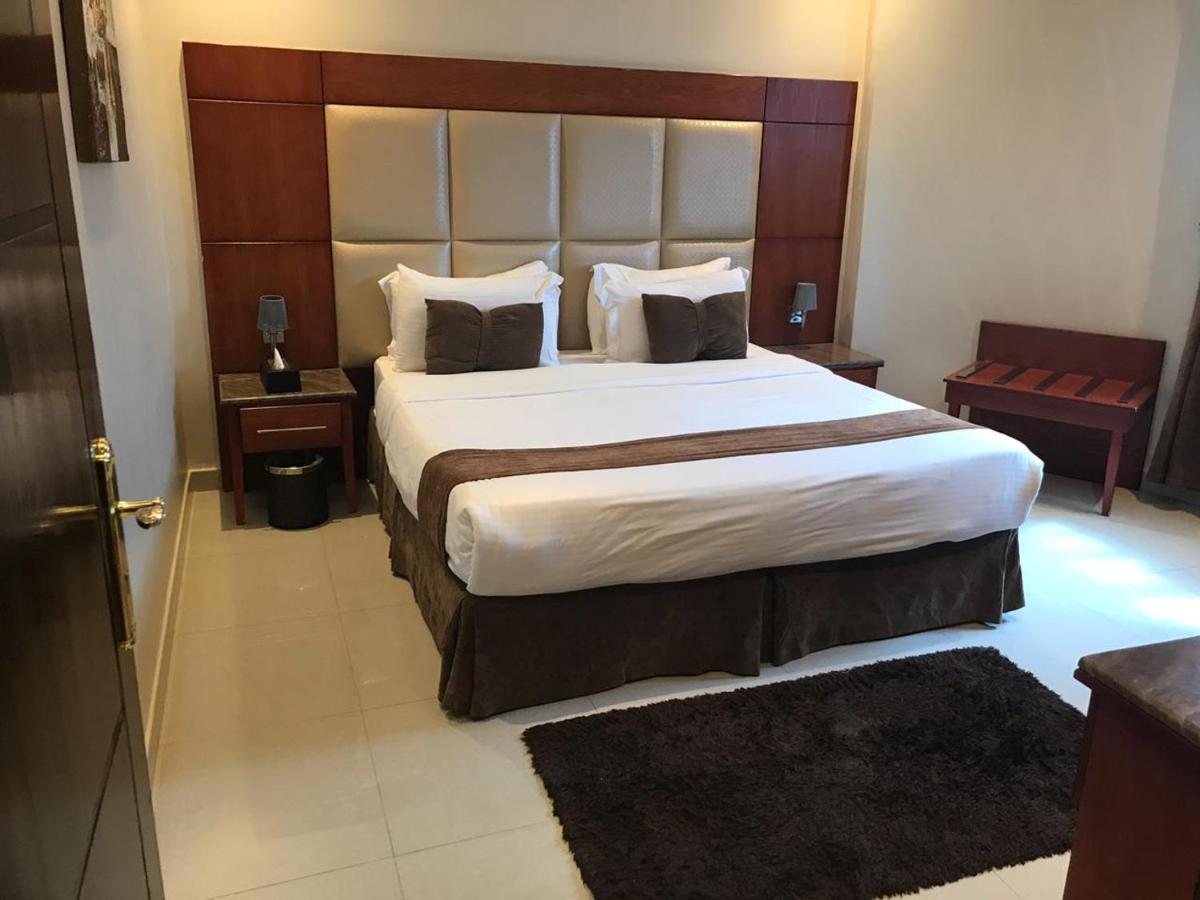 Nawara Furnished Units - Al Aziziyah - Housity