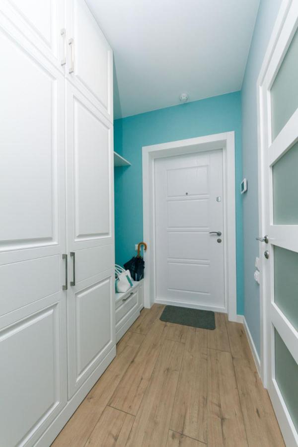 Happy apartment, warmth, comfort, turquoise - Housity
