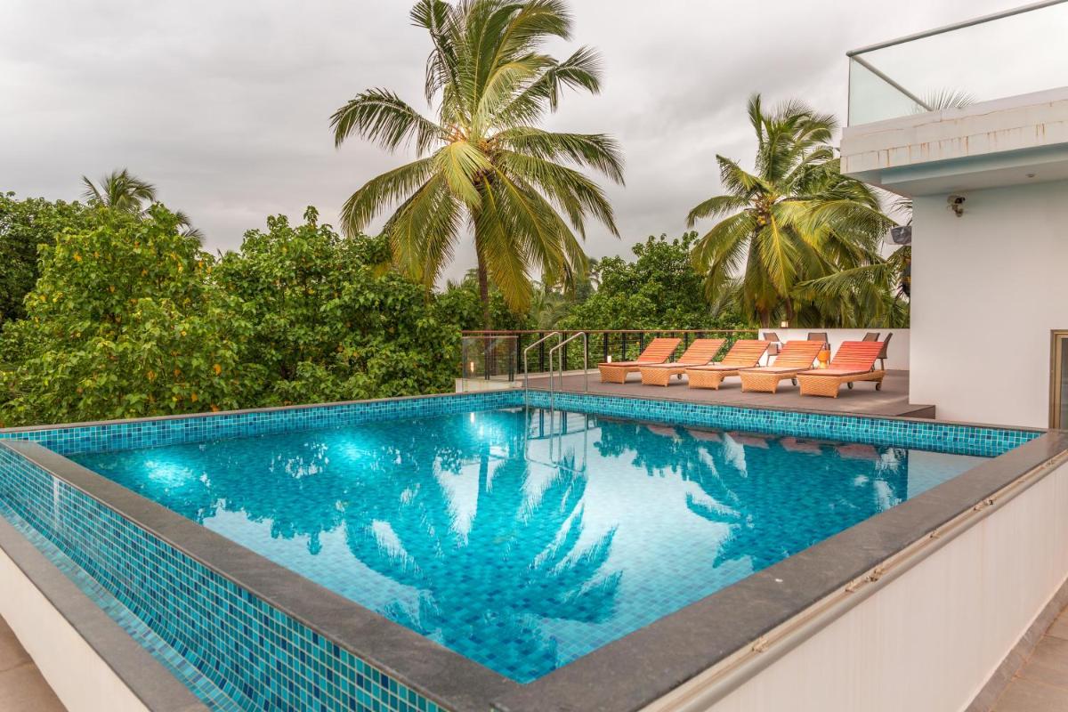 StayVista Ashore 6BHK Infinity Pool Ocean View- Morjim - Housity