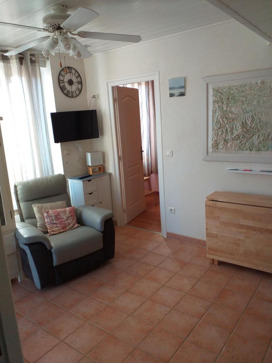 ALBASUD - Appartement meublé avec terrasse - Salses le Chateau 66 - Housity