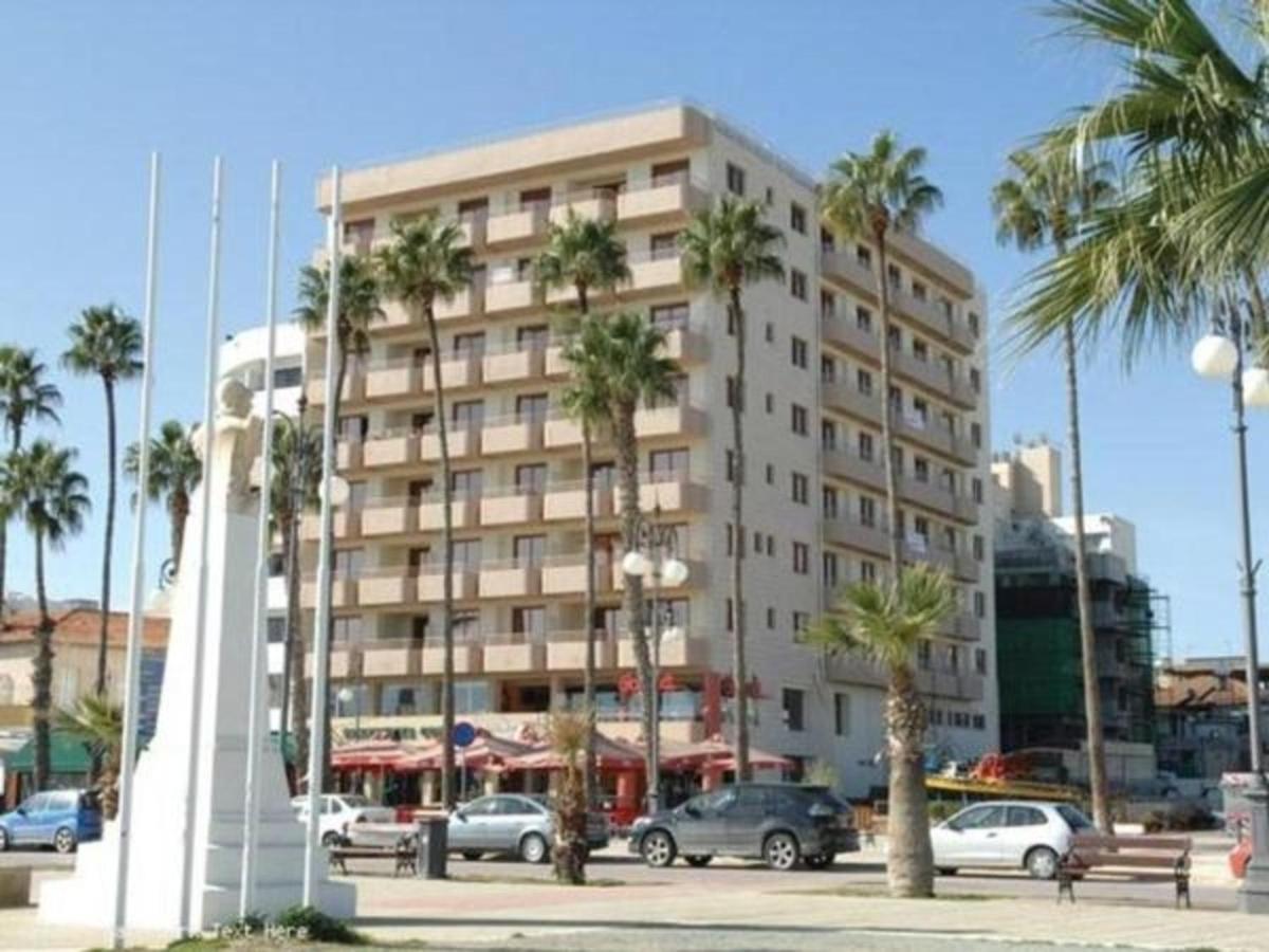 Ithaki Phinikoudes Apartment No. 207 - Housity
